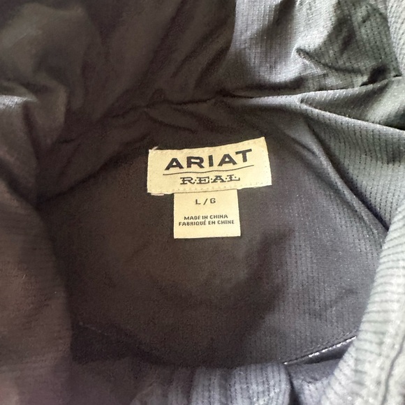 Ariat Black Insulated Jacket - Picture 3 of 7